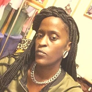 Meet your Posher, Nadia